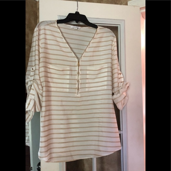 Ladies blouse - Picture 1 of 1